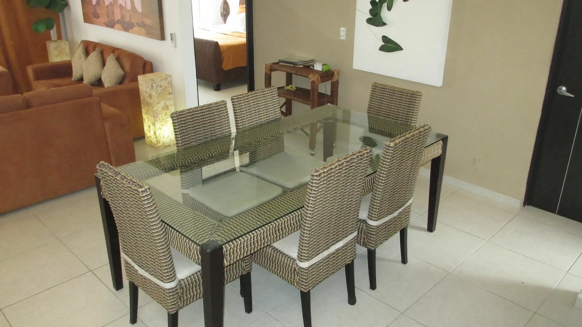 Контакты Mayan Luxury Penthouse By Sunandsea